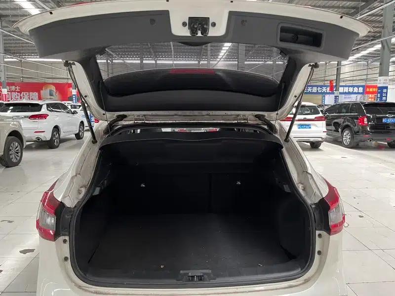 Nissan Qashqai 2019 2.0L CVT Luxury Edition — миниатюра 17