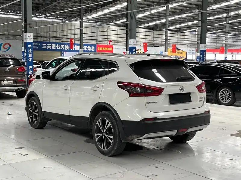 Nissan Qashqai 2019 2.0L CVT Luxury Edition — миниатюра 4