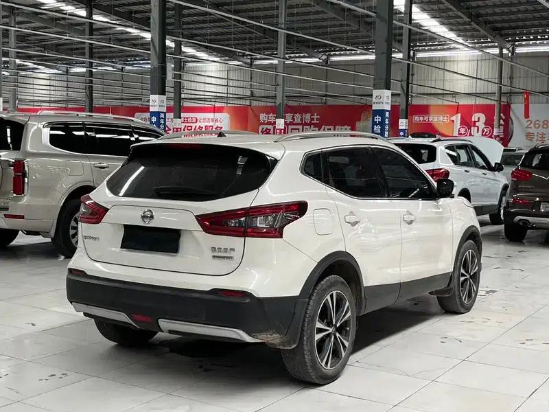 Nissan Qashqai 2019 2.0L CVT Luxury Edition — миниатюра 6