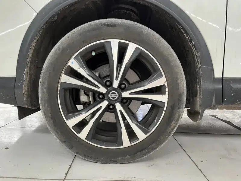 Nissan Qashqai 2019 2.0L CVT Luxury Edition — миниатюра 10