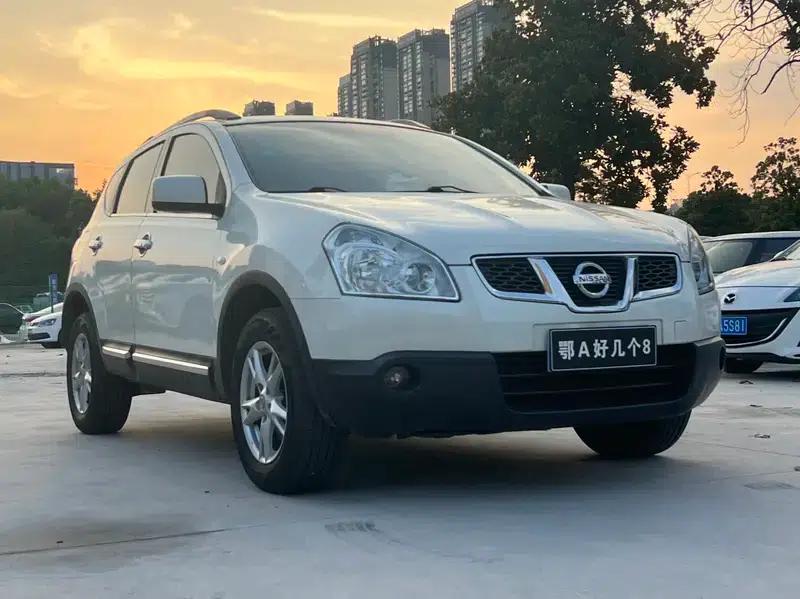 Nissan Qashqai 2011 2.0XL Fire CVT 2WD — миниатюра 3