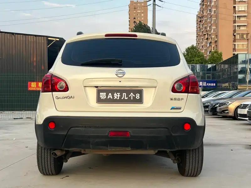 Nissan Qashqai 2011 2.0XL Fire CVT 2WD — миниатюра 5