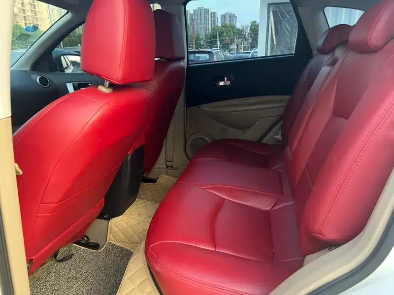 Nissan Qashqai 2011 2.0XL Fire CVT 2WD — миниатюра 10