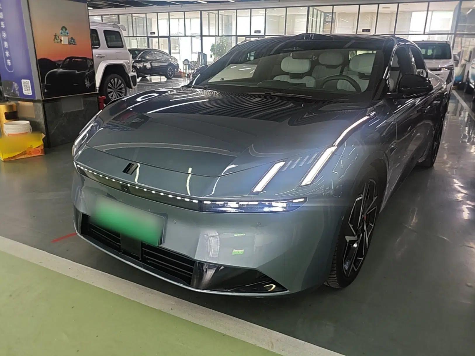 Lynk & Co Z10 2025 95 kWh 702 km All-Wheel Drive Intelligent Driving Ultra — миниатюра 1