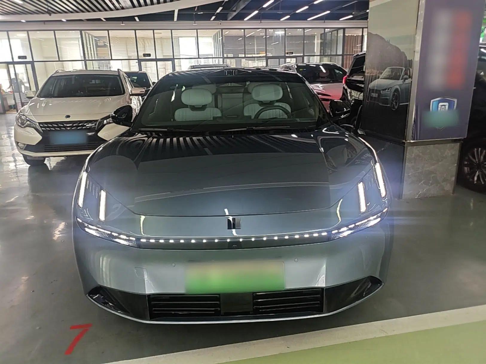 Lynk & Co Z10 2025 95 kWh 702 km All-Wheel Drive Intelligent Driving Ultra — миниатюра 2