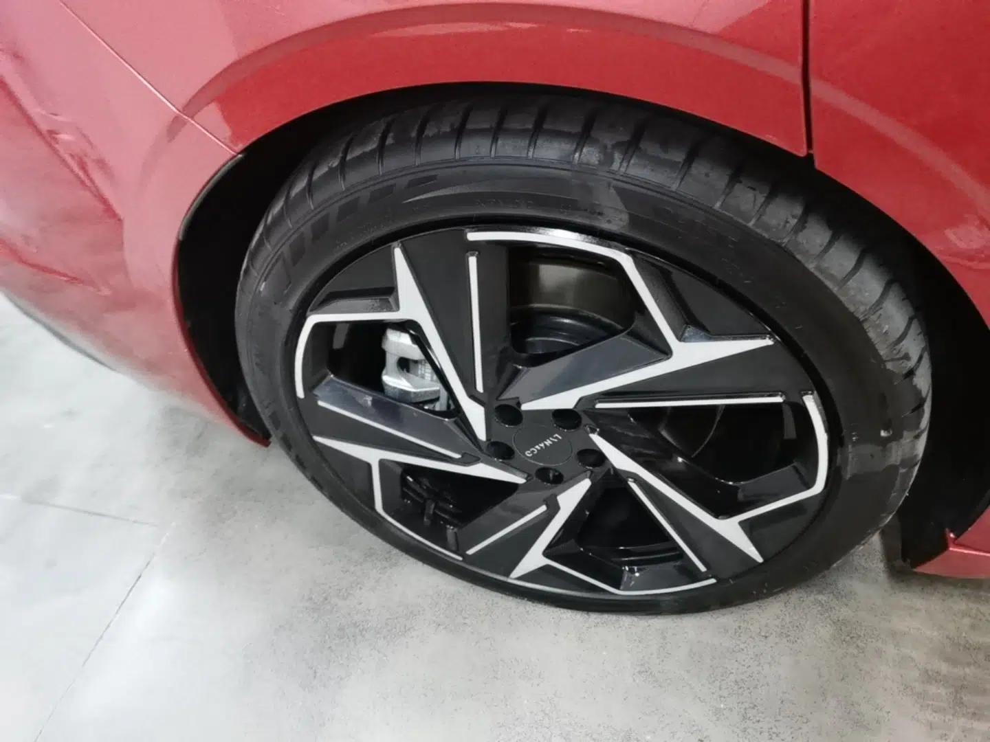 Lynk & Co Z10 2025 95 kWh 702 km All-Wheel Drive Intelligent Driving Ultra — миниатюра 11