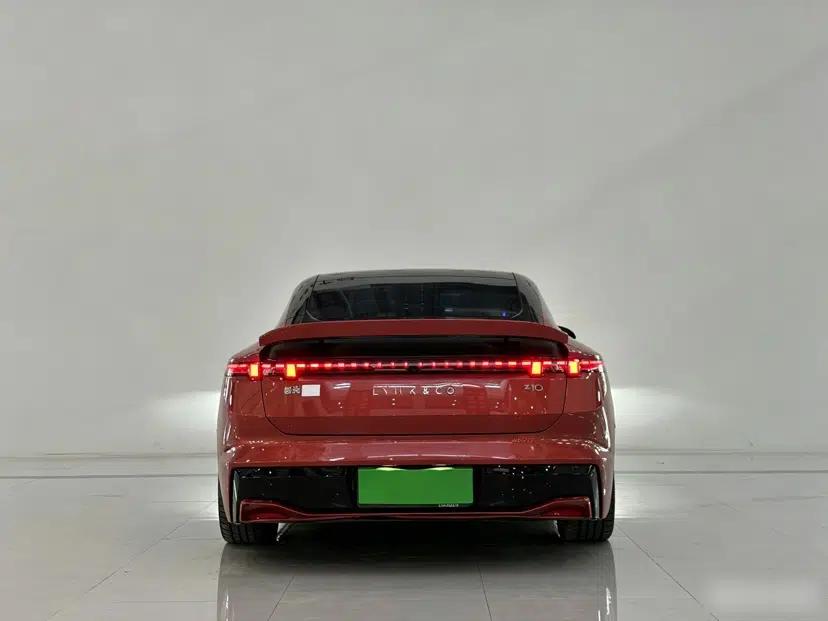Lynk & Co Z10 2025 95 kWh 702 km All-Wheel Drive Intelligent Driving Ultra — миниатюра 16