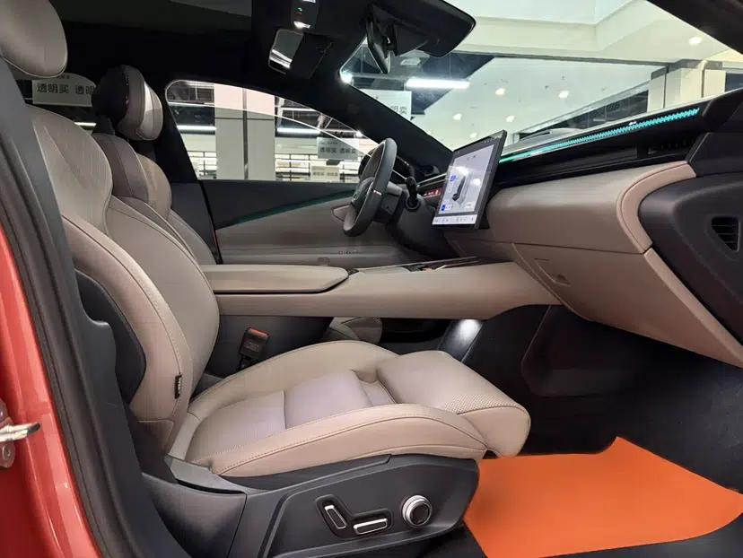 Lynk & Co Z10 2025 95 kWh 702 km All-Wheel Drive Intelligent Driving Ultra — миниатюра 24