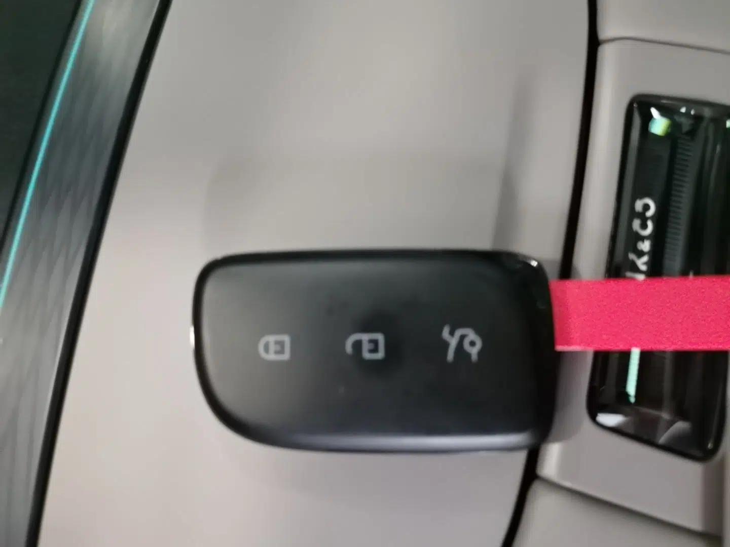 Lynk & Co Z10 2025 95 kWh 702 km All-Wheel Drive Intelligent Driving Ultra — миниатюра 28