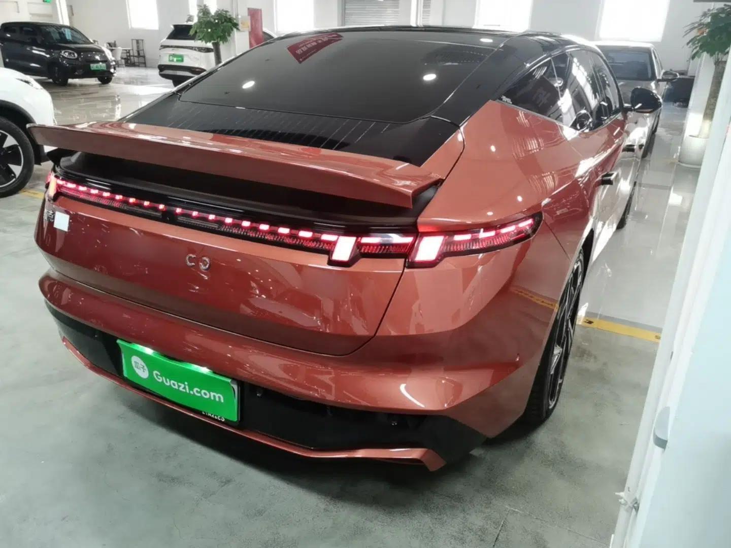 Lynk & Co Z10 2025 95 kWh 702 km All-Wheel Drive Intelligent Driving Ultra — миниатюра 6