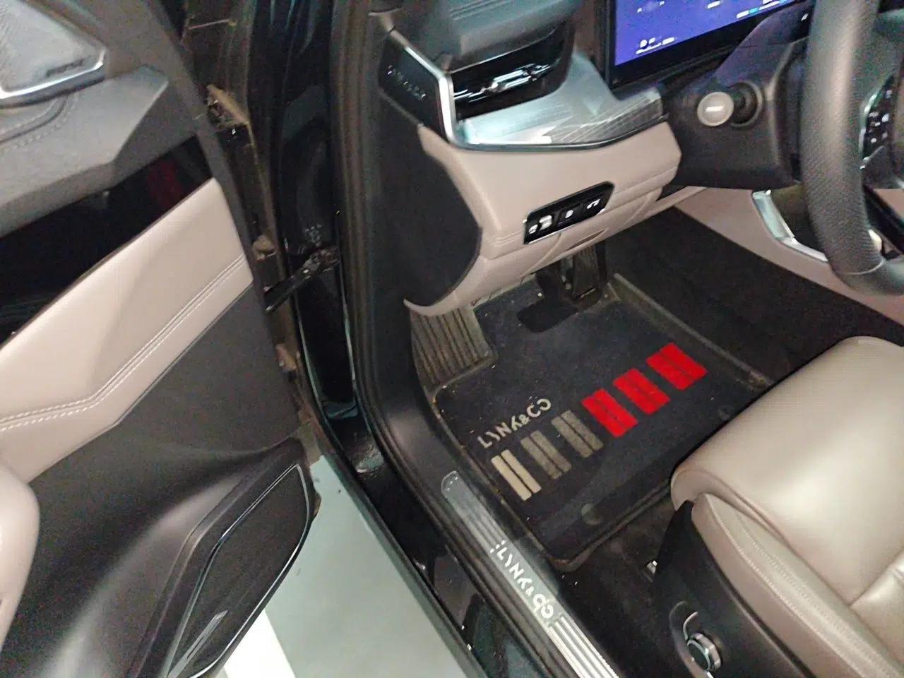 Lynk & Co 09 EM-P 2023 2.0TD EM-P Long-Range Version PM Six-Seater — миниатюра 16