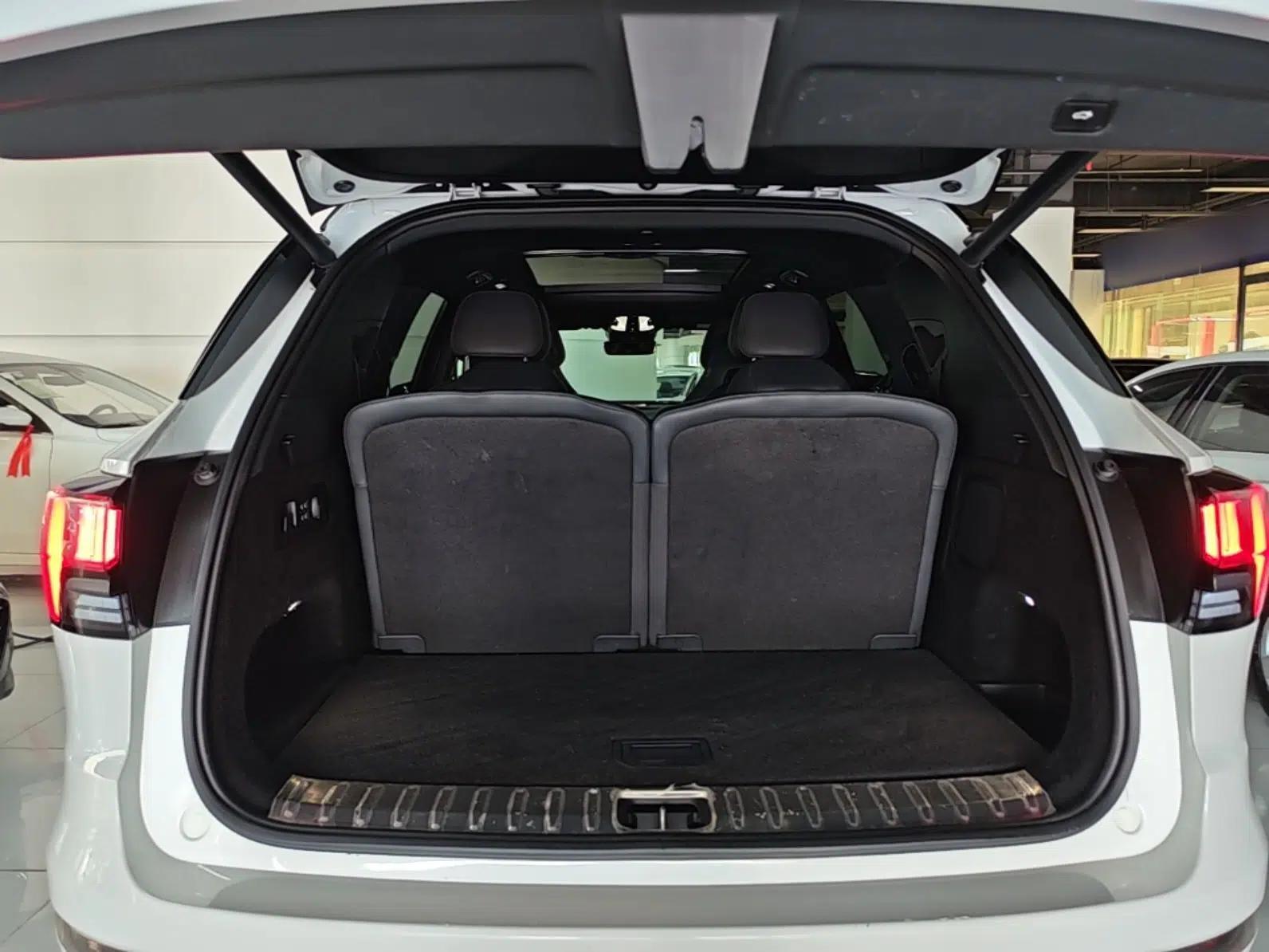 Lynk & Co 09 EM-P 2021 2.0T PHEV Halo Six-Seater — миниатюра 22