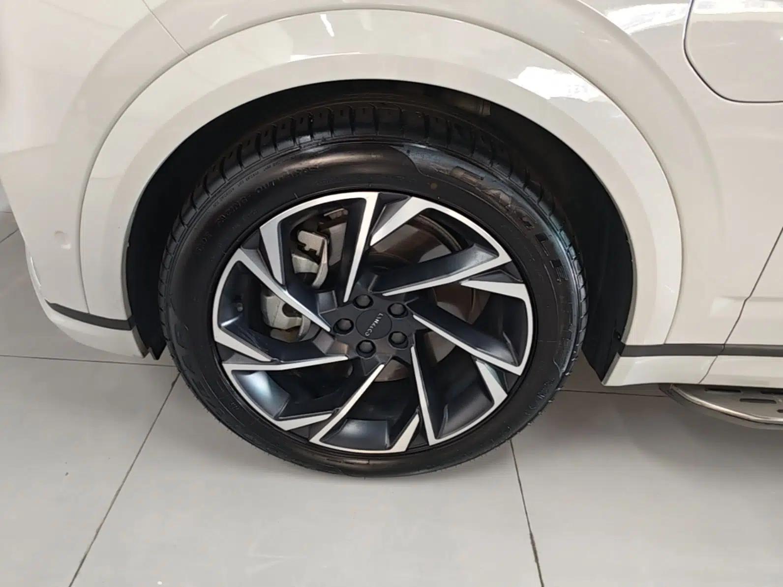 Lynk & Co 09 EM-P 2021 2.0T PHEV Halo Six-Seater — миниатюра 10
