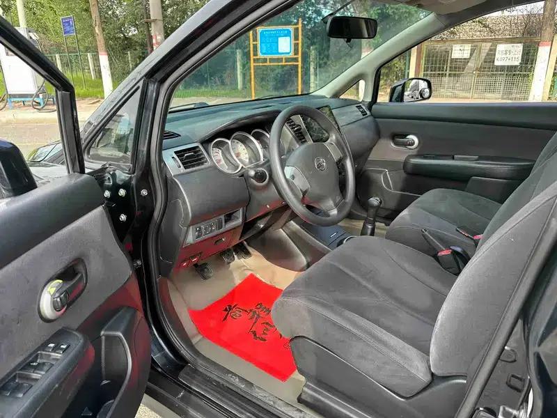 2008 Tiida 1.6L Manual Fashion Edition — миниатюра 22