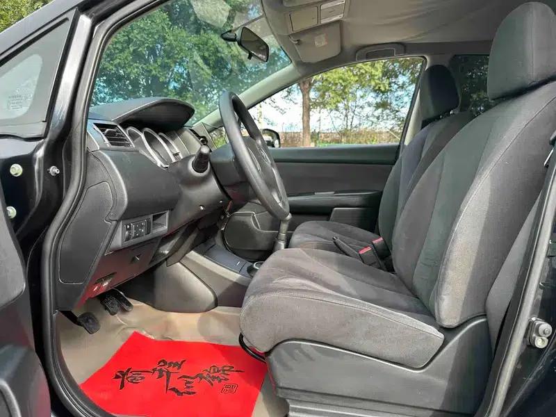 2008 Tiida 1.6L Manual Fashion Edition — миниатюра 25