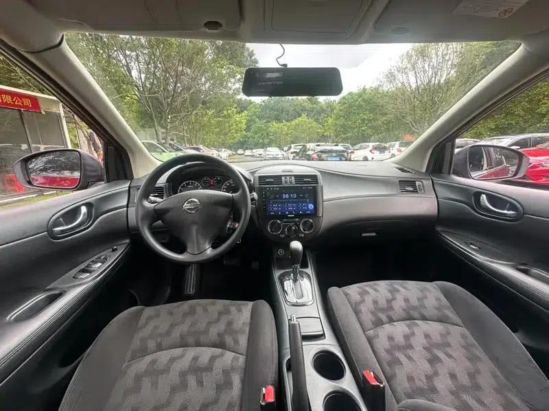 2013 Tiida 1.6L CVT Cool Edition — миниатюра 10