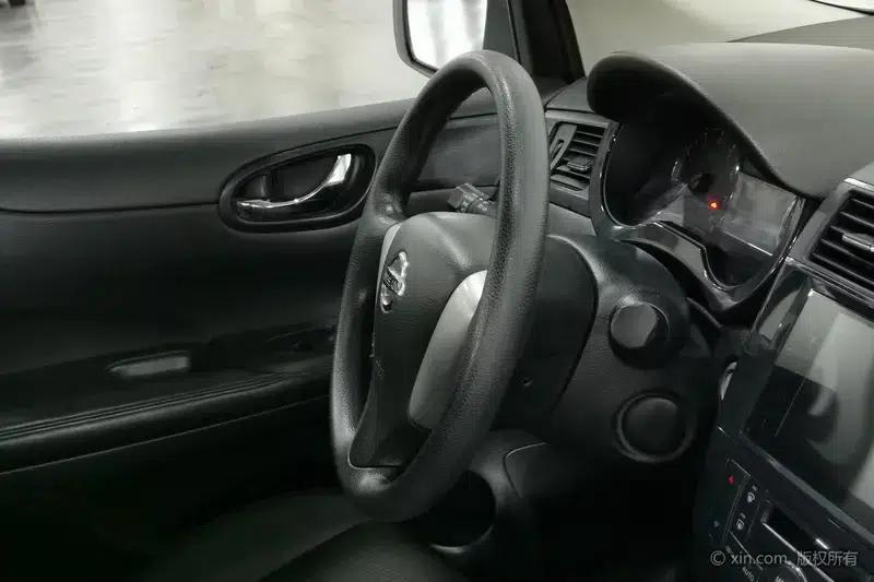2014 Tiida 1.6L CVT Smart — миниатюра 12