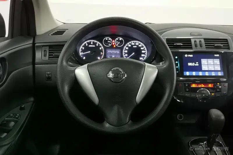 2014 Tiida 1.6L CVT Smart — миниатюра 14