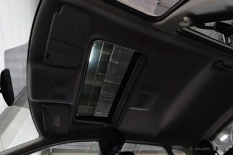 2014 Tiida 1.6L CVT Smart — миниатюра 20