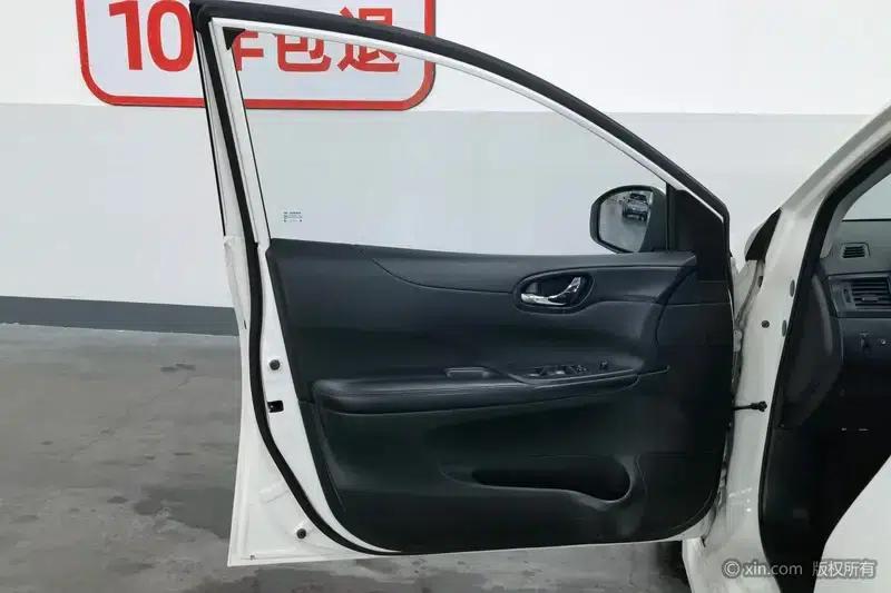 2014 Tiida 1.6L CVT Smart — миниатюра 21