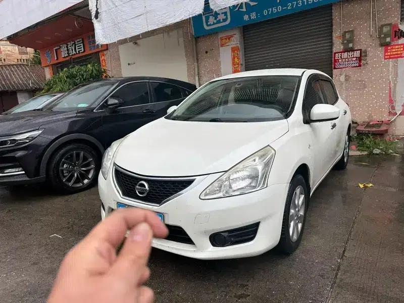 2014 Tiida 1.6L CVT Comfort Model — миниатюра 1