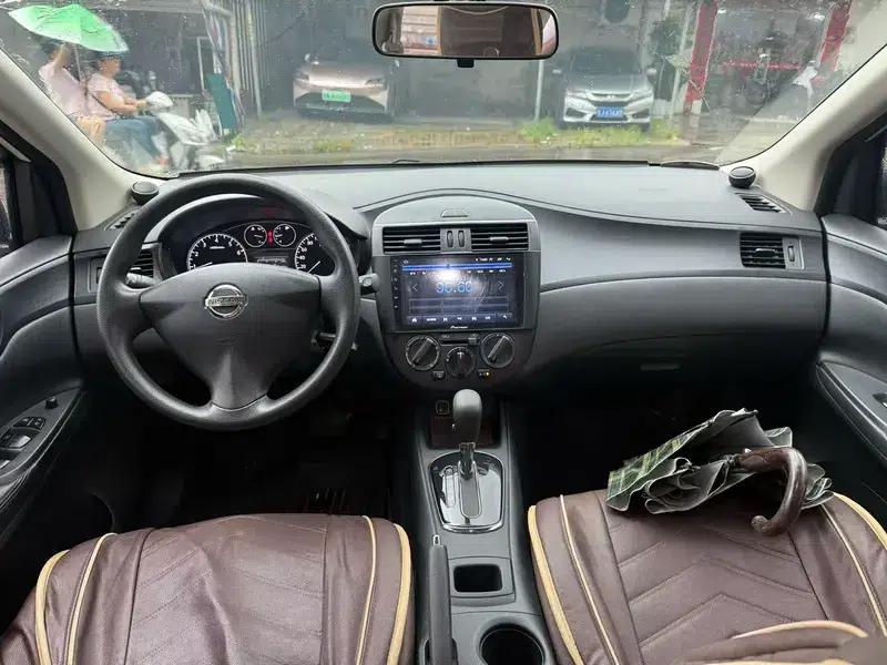 2014 Tiida 1.6L CVT Comfort Model — миниатюра 6