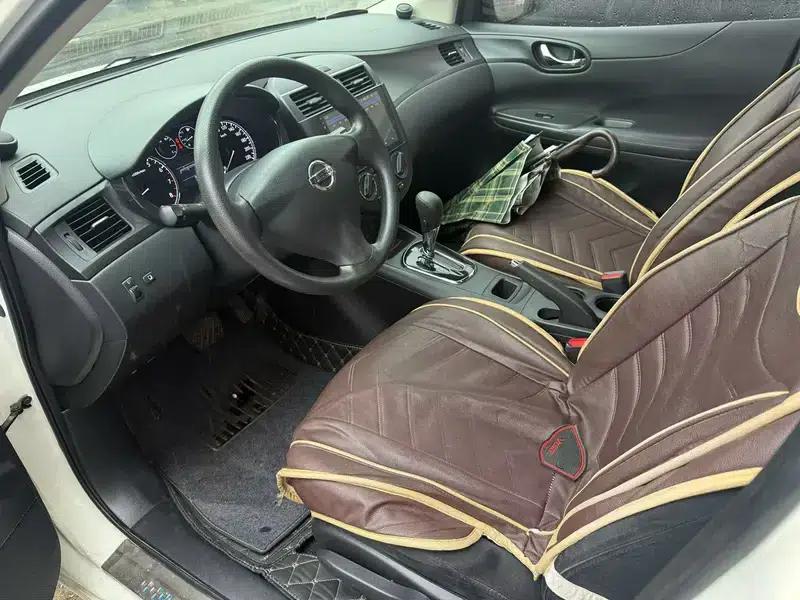 2014 Tiida 1.6L CVT Comfort Model — миниатюра 8