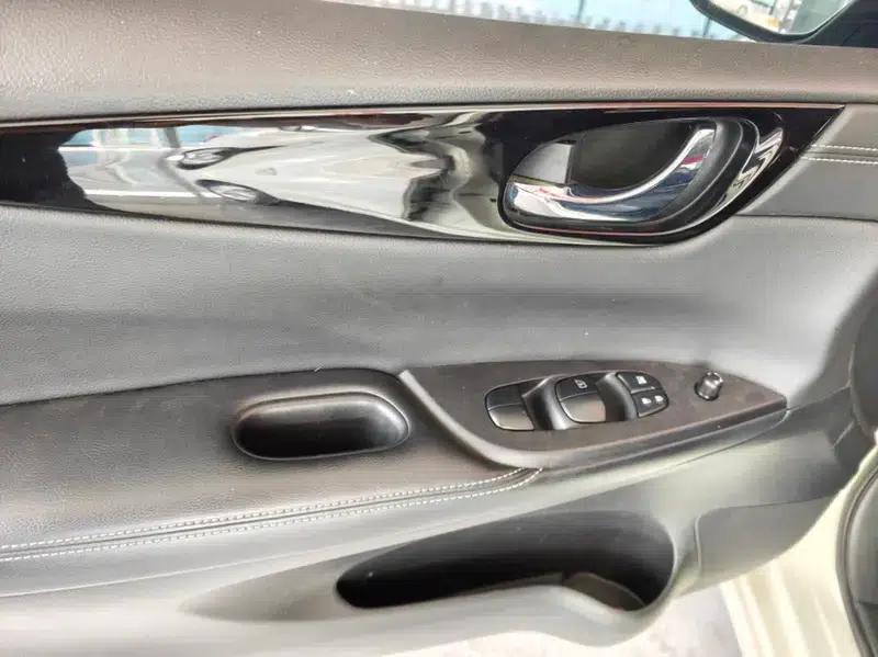 2021 Tiida 1.6L CVT Sport Edition — миниатюра 26