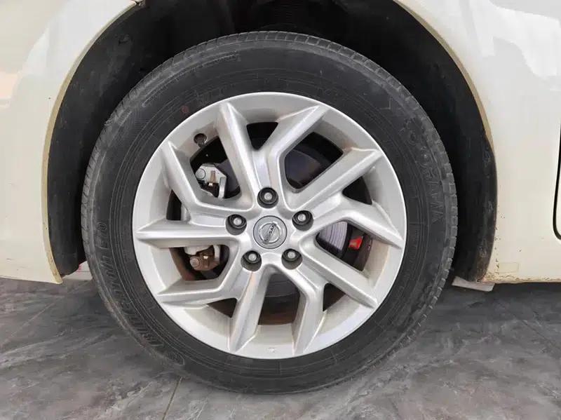 2021 Tiida 1.6L CVT Sport Edition — миниатюра 9