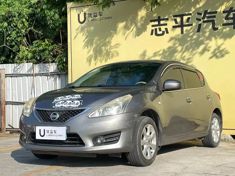 2011 Tiida 1.6L CVT Comfort Model — миниатюра 1