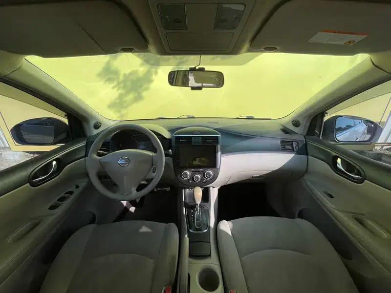 2011 Tiida 1.6L CVT Comfort Model — миниатюра 7