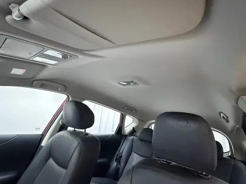 2014 Tiida 1.6L CVT Comfort Model — миниатюра 19