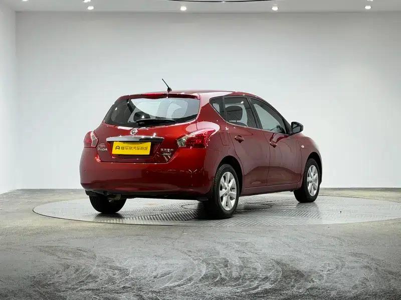 2014 Tiida 1.6L CVT Comfort Model — миниатюра 7