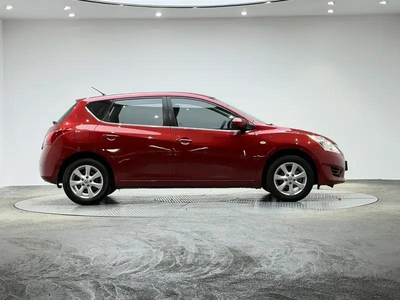 2014 Tiida 1.6L CVT Comfort Model — миниатюра 8