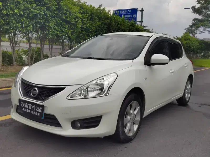 2011 Tiida 1.6L CVT Comfort Model — миниатюра 1