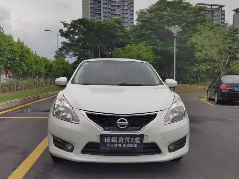 2011 Tiida 1.6L CVT Comfort Model — миниатюра 2