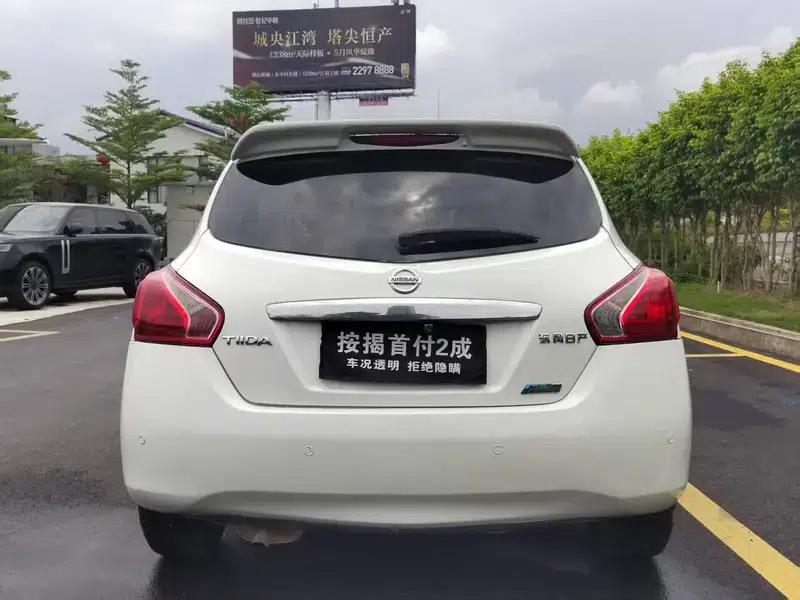 2011 Tiida 1.6L CVT Comfort Model — миниатюра 5