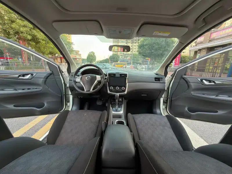 2016 Tiida 1.6L CVT Sport Edition — миниатюра 7