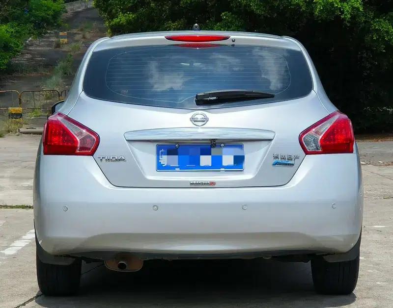 2014 Tiida 1.6L CVT Comfort Model — миниатюра 4