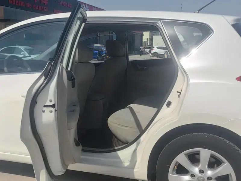 2014 Tiida 1.6L CVT Comfort Model — миниатюра 12