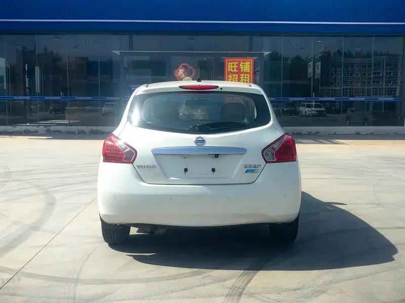 2014 Tiida 1.6L CVT Comfort Model — миниатюра 6