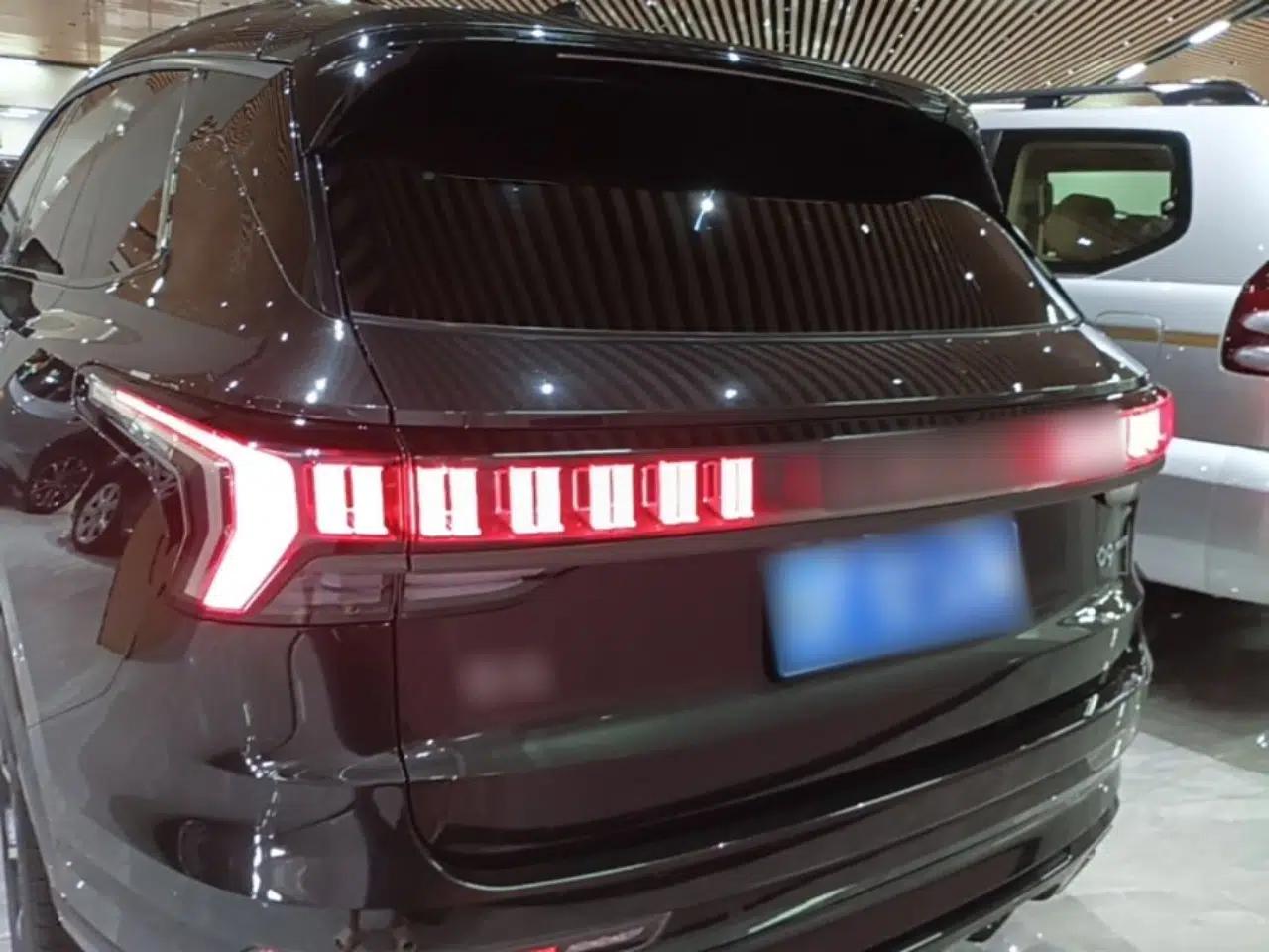 Lynk & Co 09 2021 2.0T Halo Six-Seater — миниатюра 5