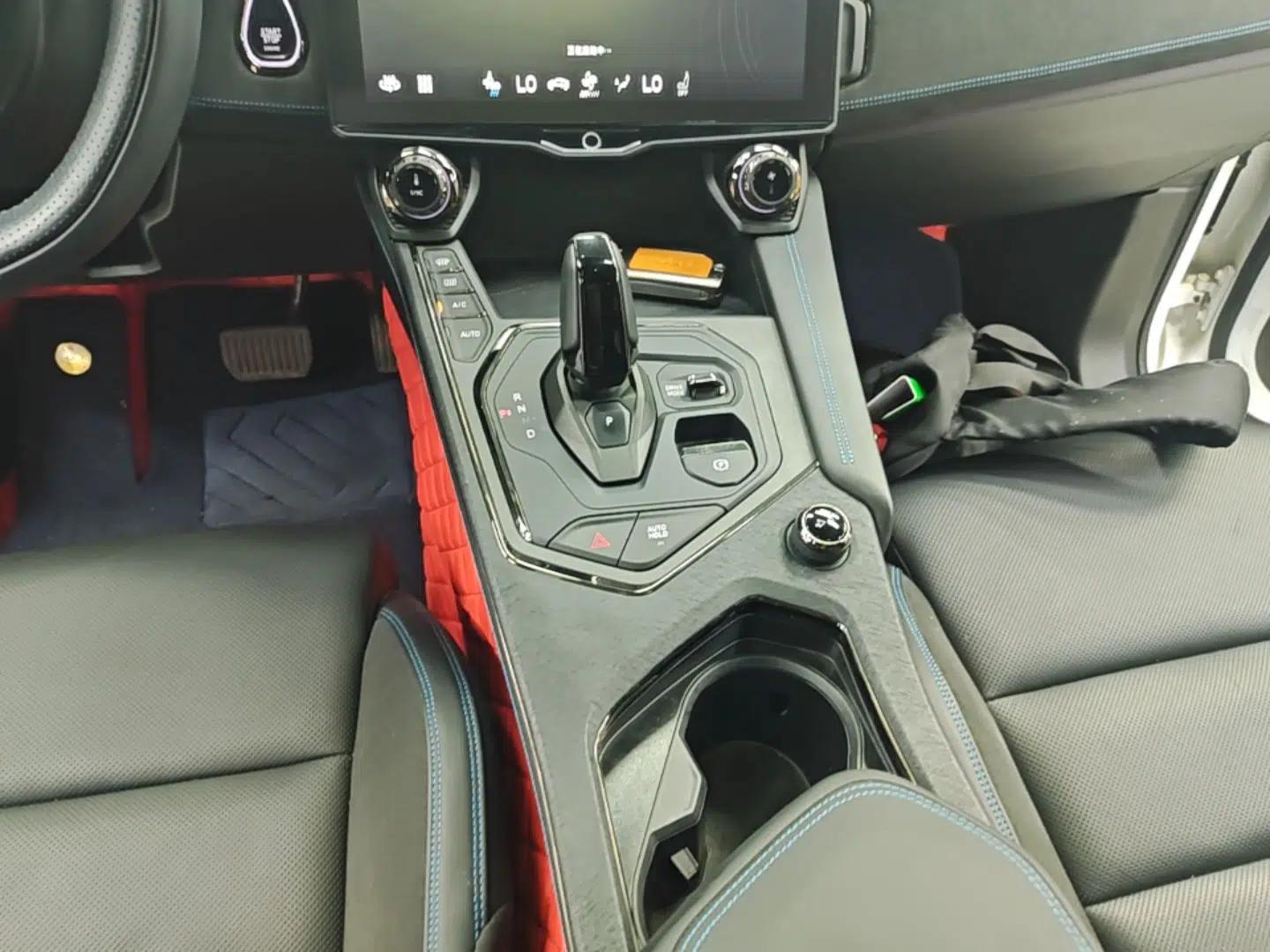 Lynk & Co 05 EM-P 2021 1.5TD PHEV HALO — миниатюра 16