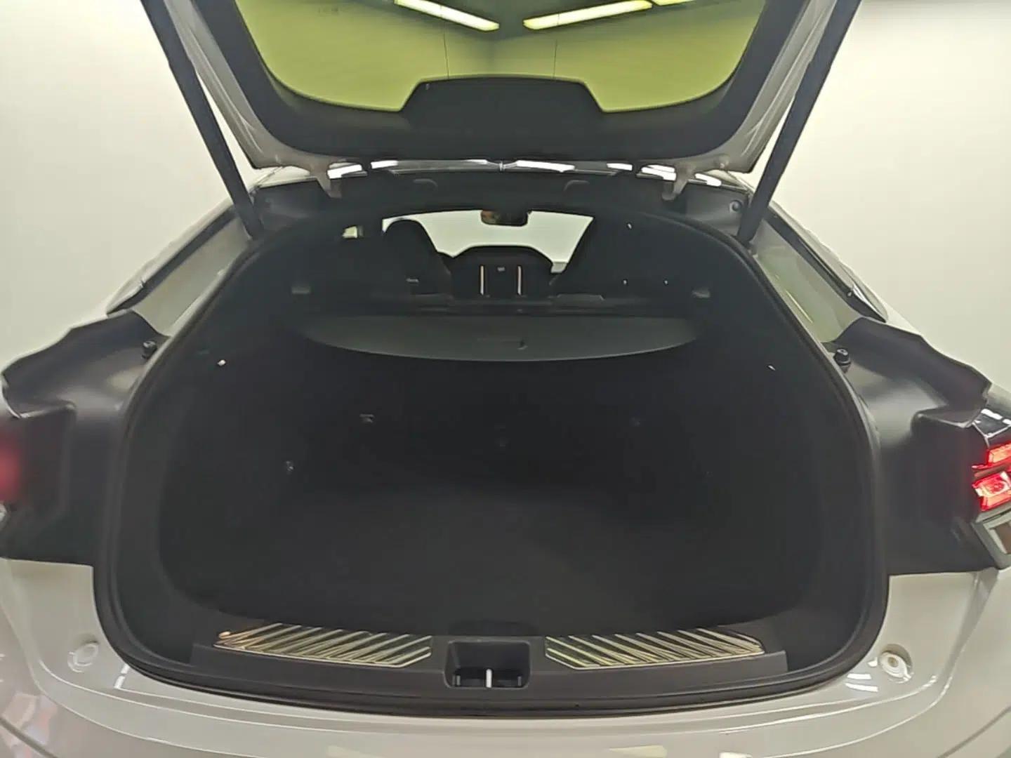 Lynk & Co 05 EM-P 2021 1.5TD PHEV HALO — миниатюра 22