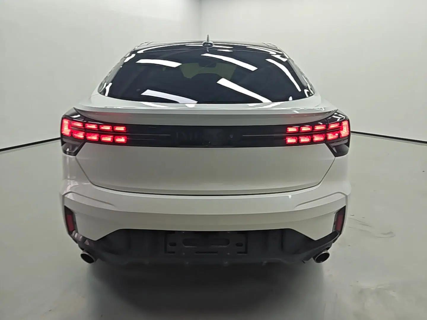 Lynk & Co 05 EM-P 2021 1.5TD PHEV HALO — миниатюра 5