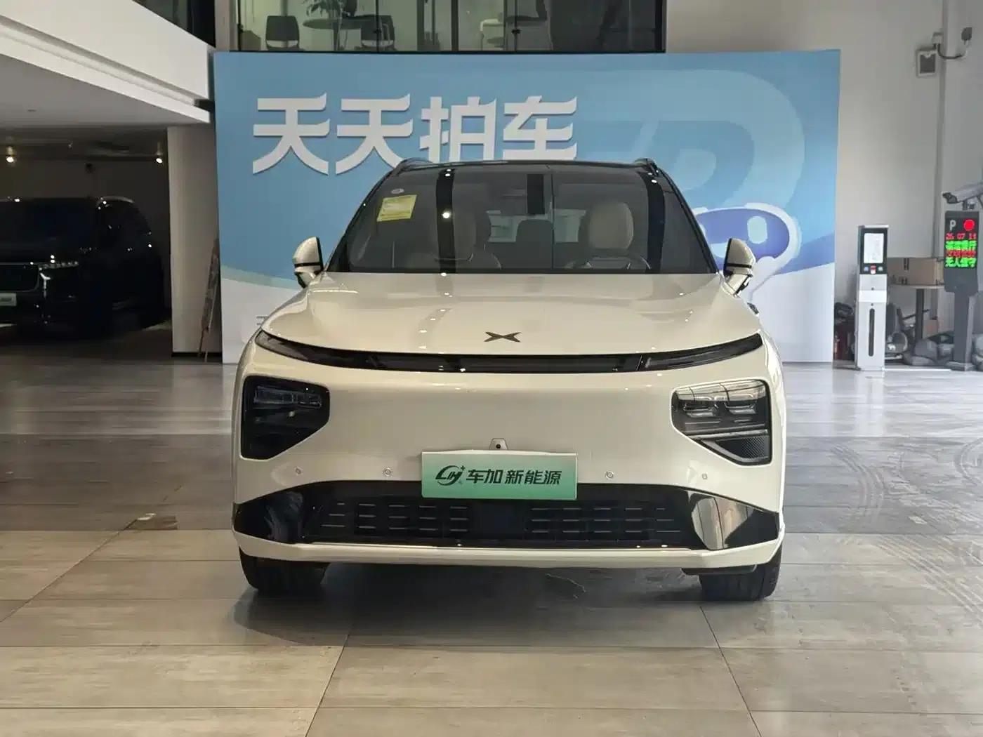XPeng G9 2025 Model: 725kWh Ultra-Long Range (Max) — миниатюра 2