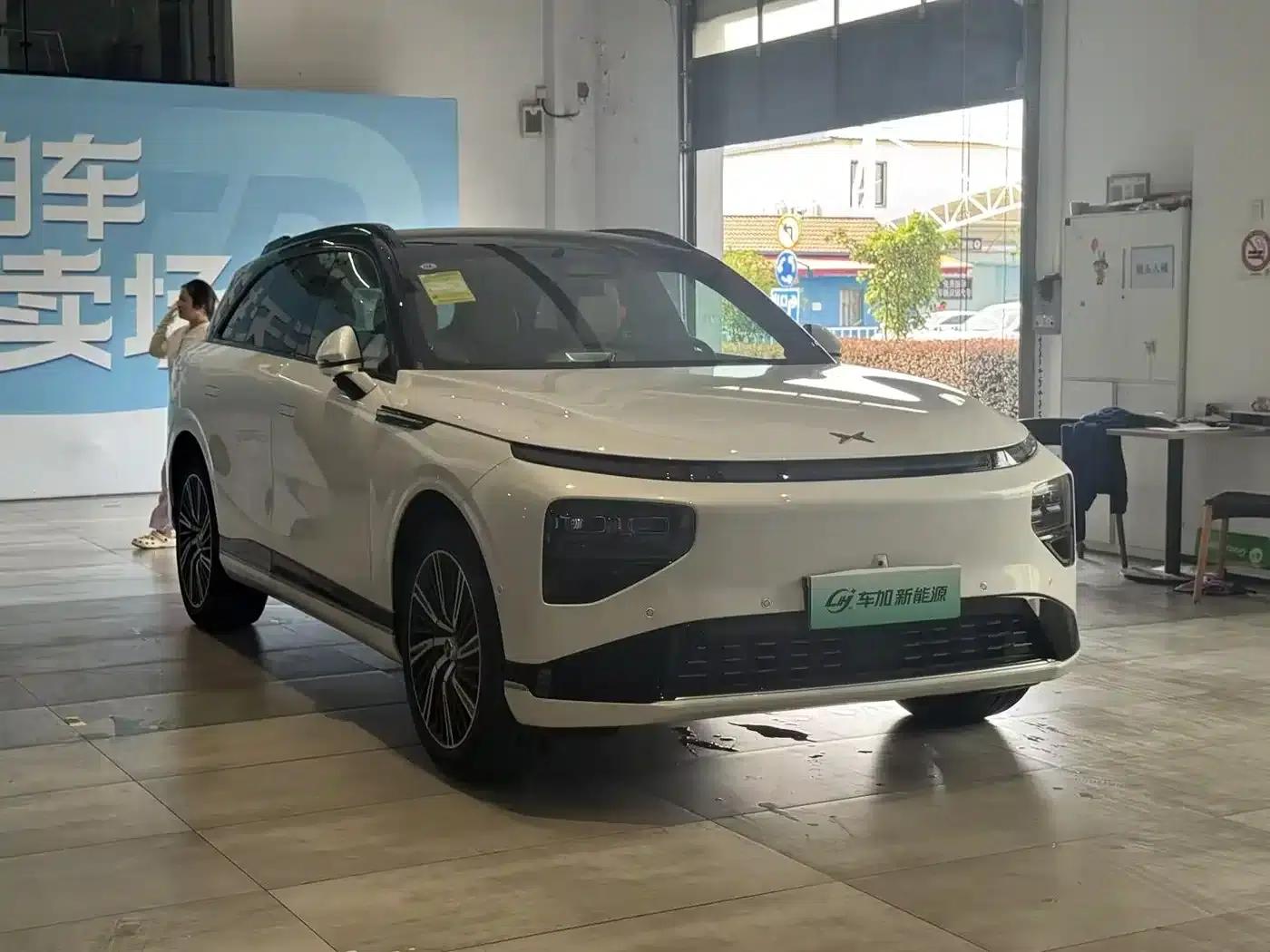 XPeng G9 2025 Model: 725kWh Ultra-Long Range (Max) — миниатюра 3