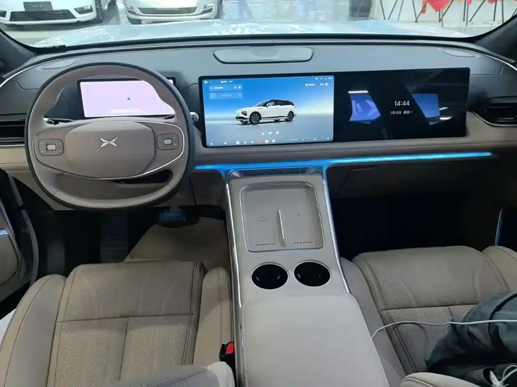 XPeng G9 2025 Model: 725kWh Ultra-Long Range (Max) — миниатюра 10