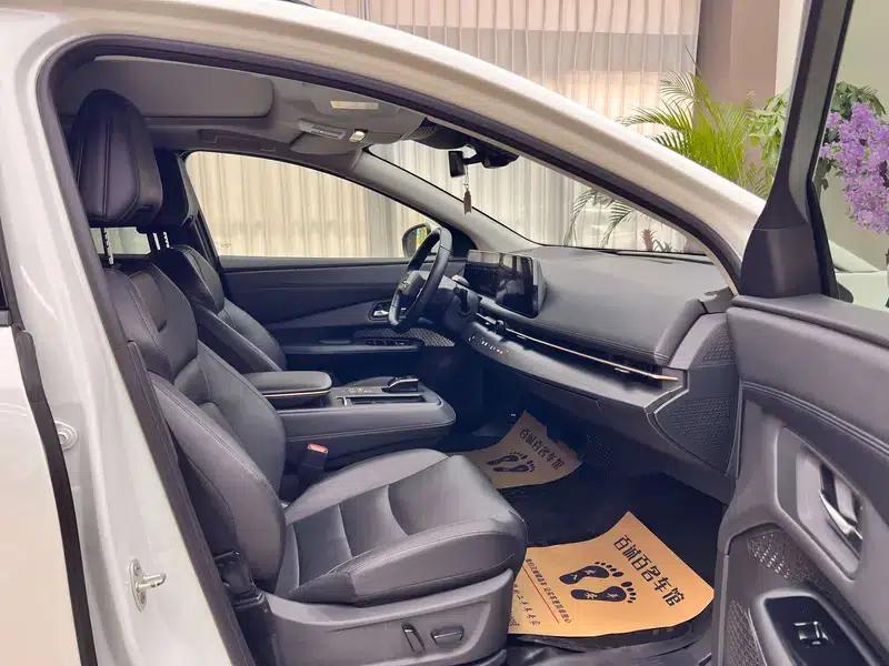 ARIYA 2022 Two-Wheel Drive Long Range Top-of-the-Line Edition — миниатюра 20
