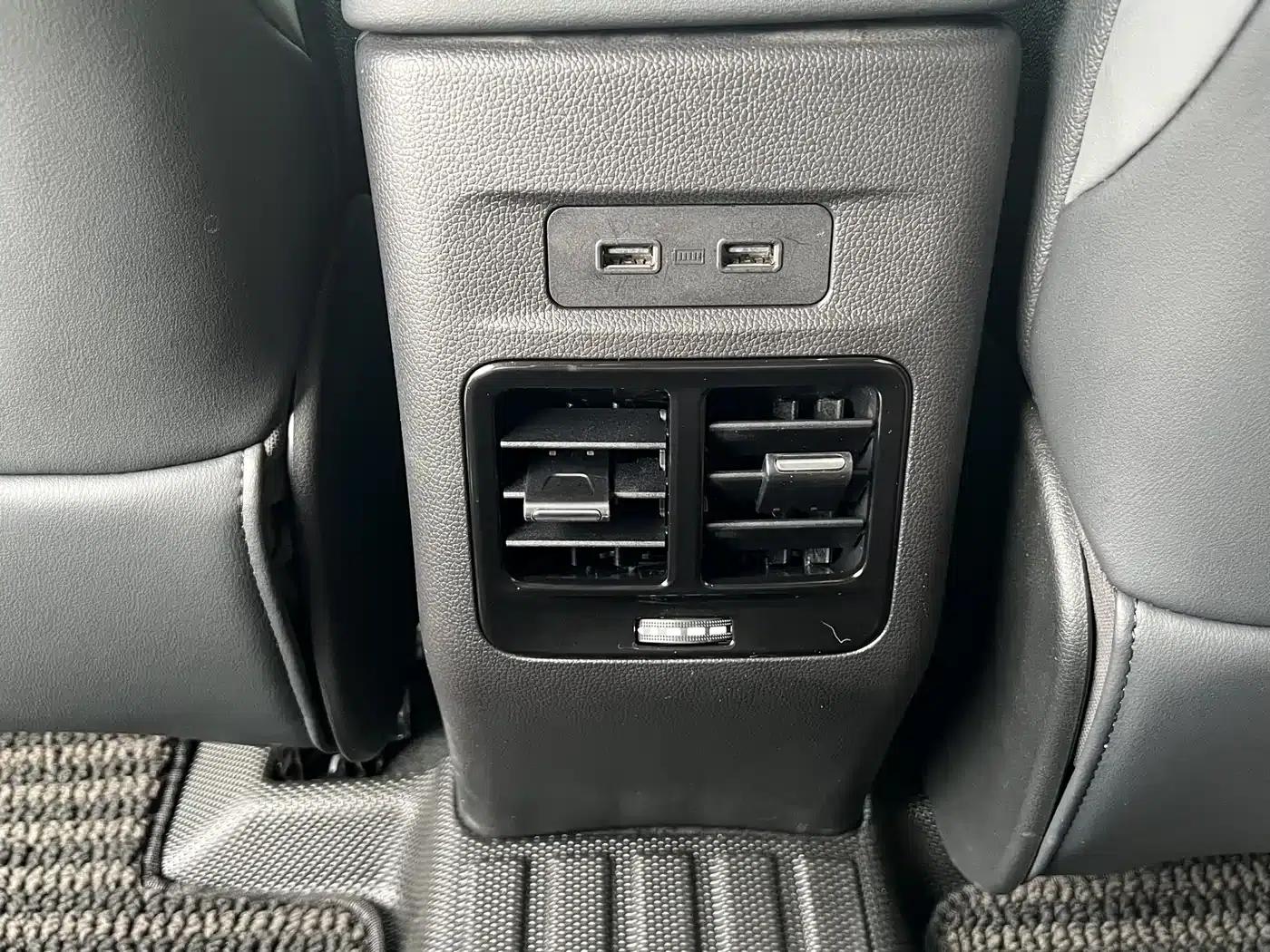 XPeng G3 2020 520 Smart Edition — миниатюра 13